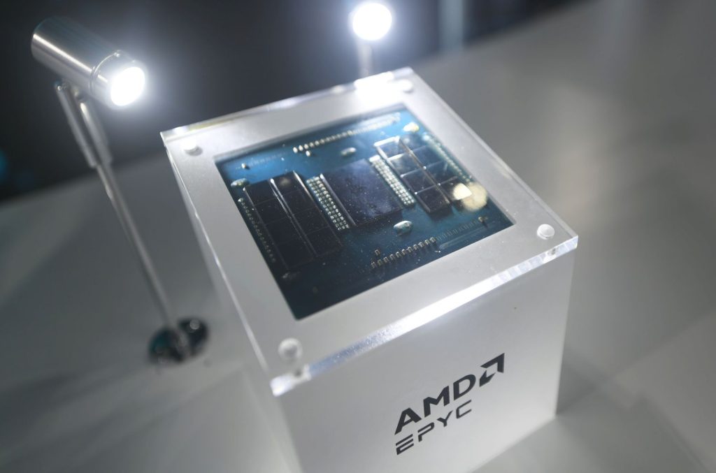 S&P 500 Today: AI-Driven Surge Pushes Index to New Heights