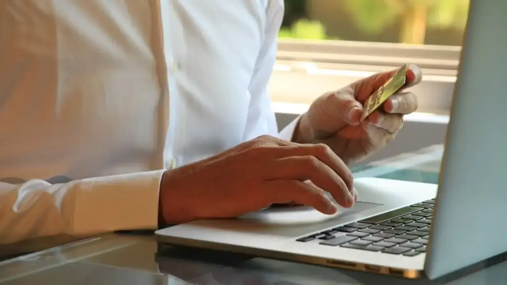 Safety advice for online banking to prevent harmful web injection attacks