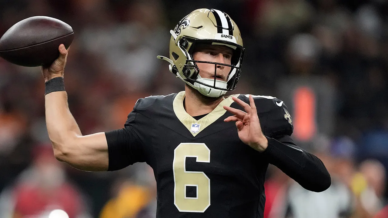 Saints newcomer shares wife's response to his first game as a starter.