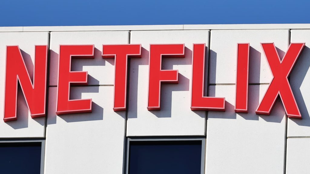 Santoli's Wednesday market summary: Volatile money movements lead to a shaky 0.5% decline in the S&P 500