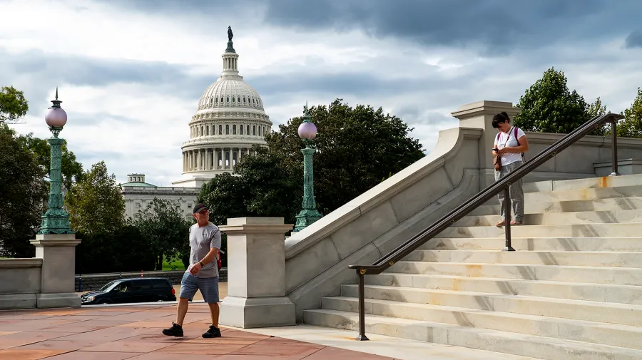 Senators leave Washington without reaching a shutdown agreement