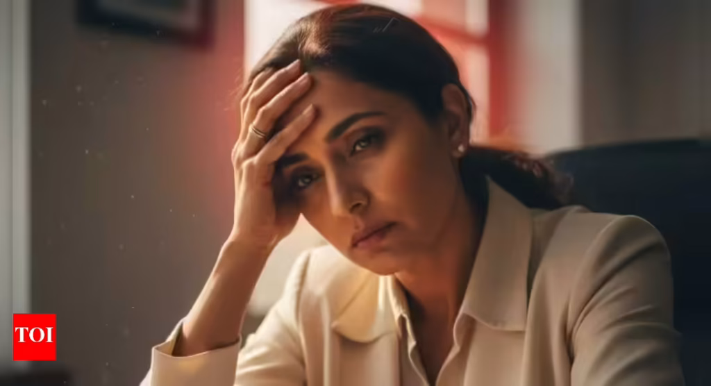 Signs of Vitamin B12 deficiency: The unnoticed symptoms that resemble depression and the effects of aging