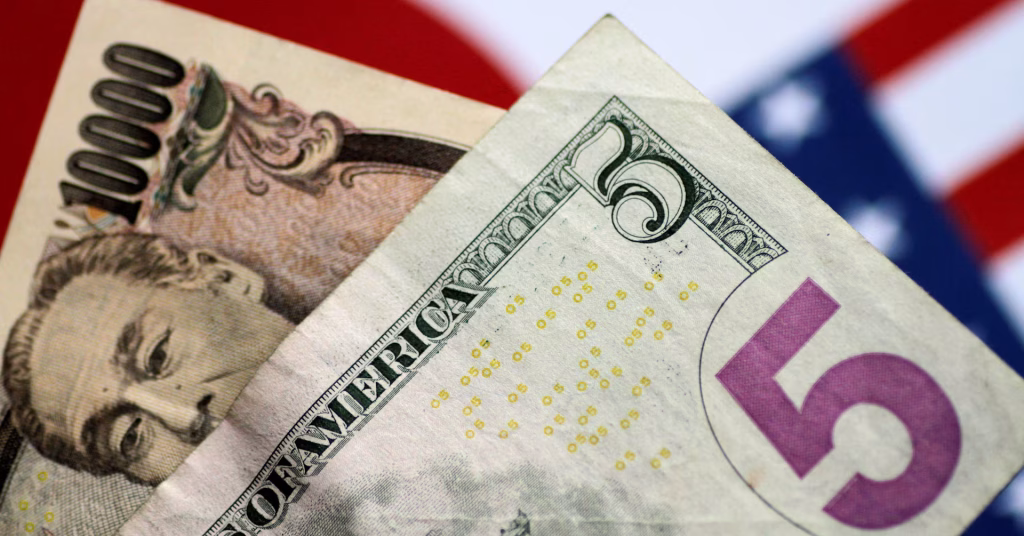 Stocks fall due to large company losses, yen weakens after BOJ announcement