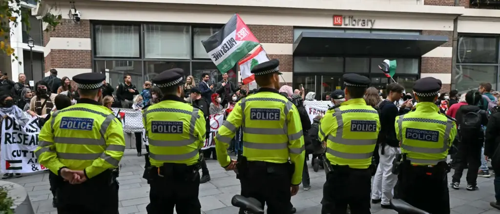 Student Reportedly Threatens Professor's Life During Class