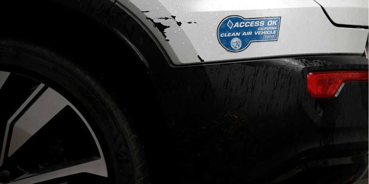 Surprise costs: California electric vehicle drivers lose carpool privilege