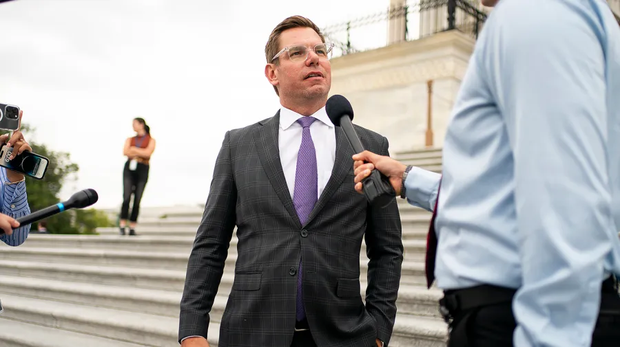 Swalwell: Republicans preparing for a revolt over Epstein documents