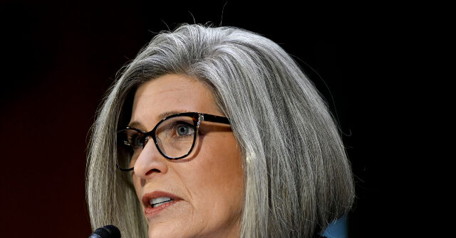 Taxpayers Spending $400 Million Daily for Bureaucrats Not Working Because of Government Shutdown