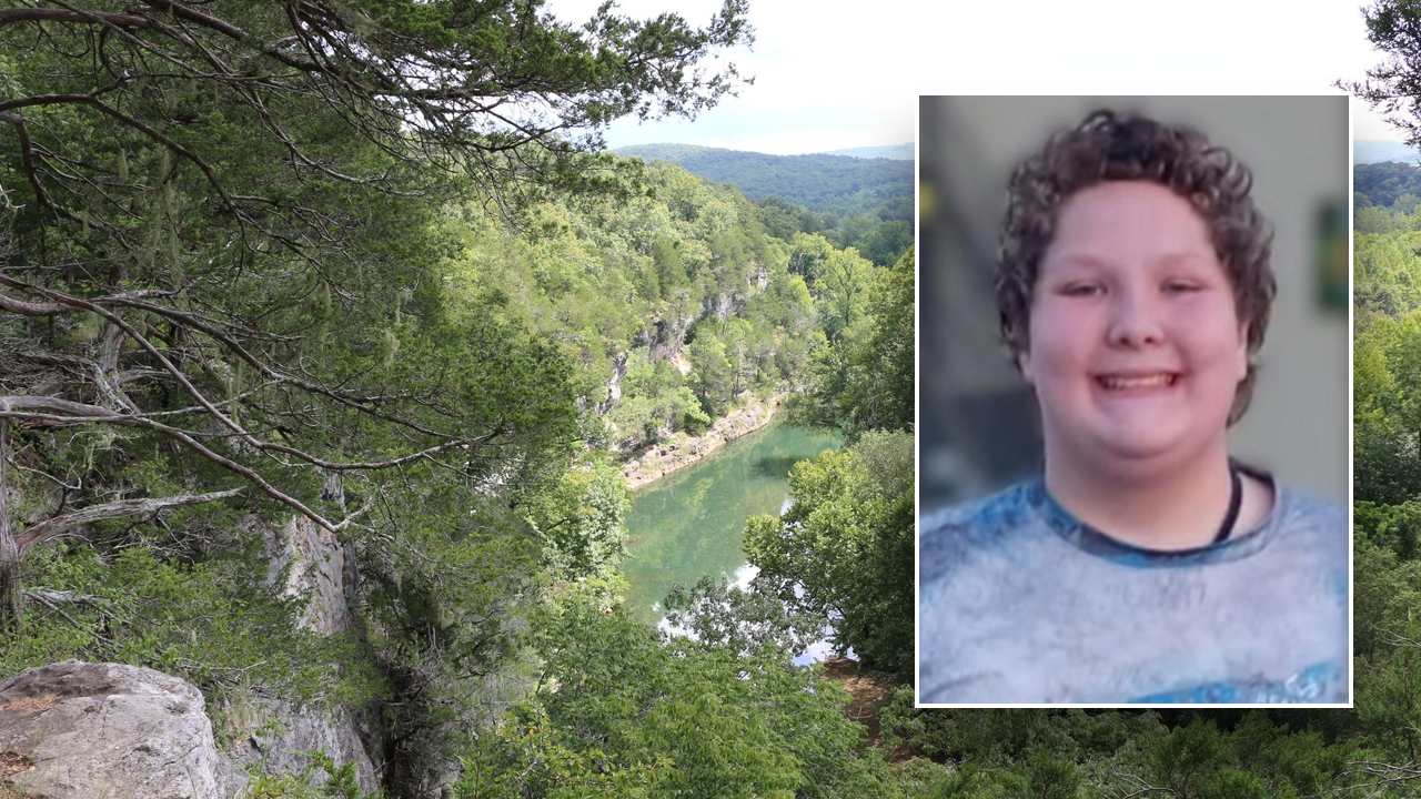 Teenager dies in fall at Arkansas national park during family trip
