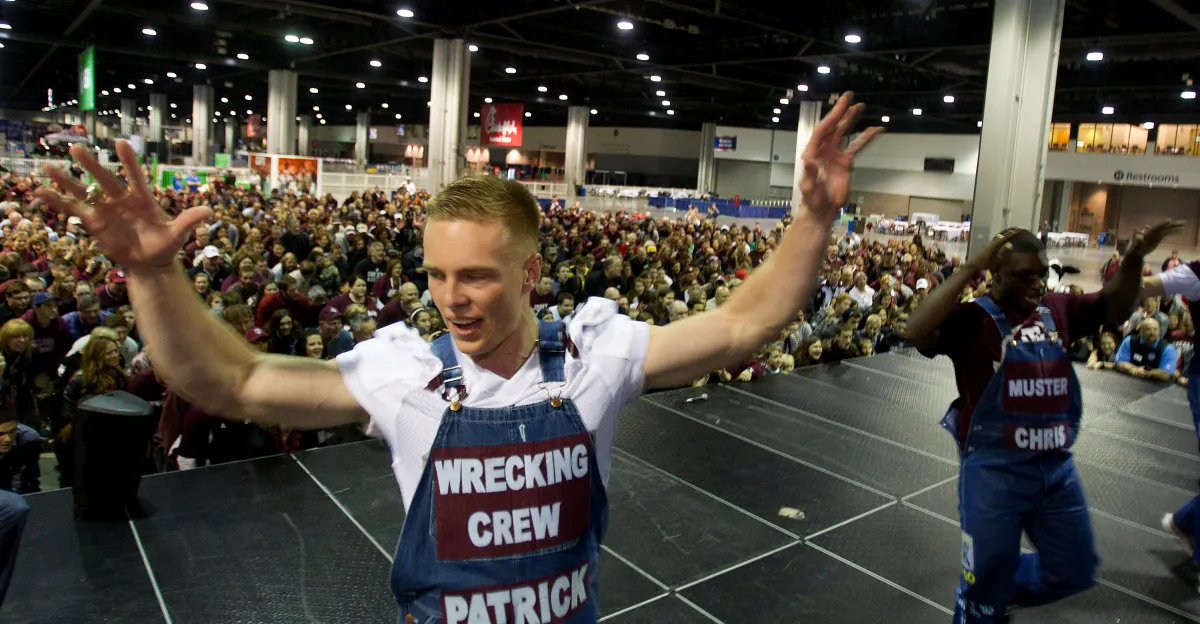 Texas A&M’s ‘Midnight Yell’ is the most distinctive and awkward tradition in college football.