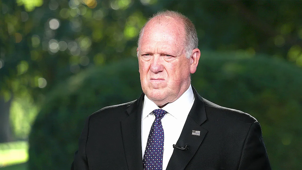 Texas Guard sent to Illinois, Homan cautions that anti-ICE language is inciting violence