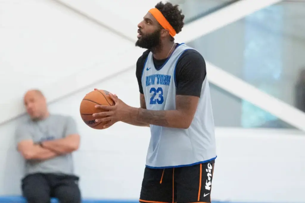 The adjustments Mitchell Robinson of the Knicks is implementing to address free-throw difficulties