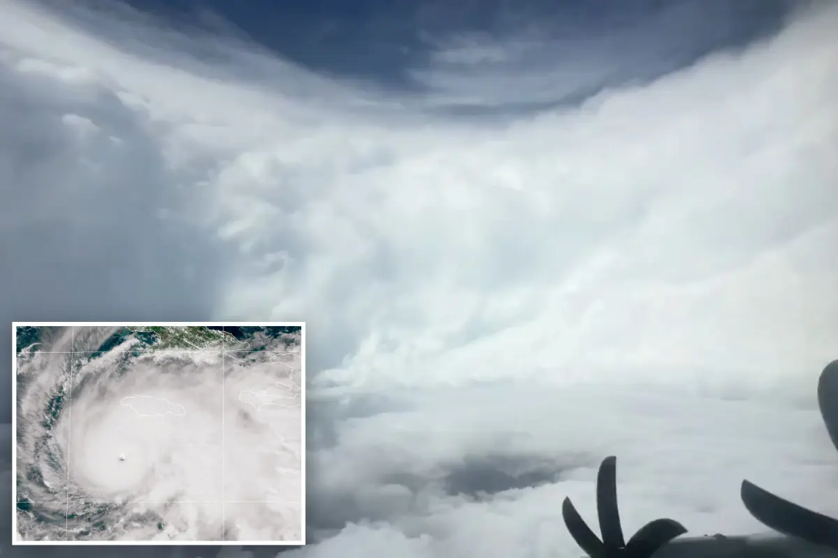 The eye of Hurricane Melissa shows up before the storm hits Jamaica hard.