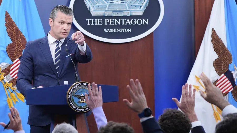The reporter strongly opposes Hegseth’s new Pentagon restrictions