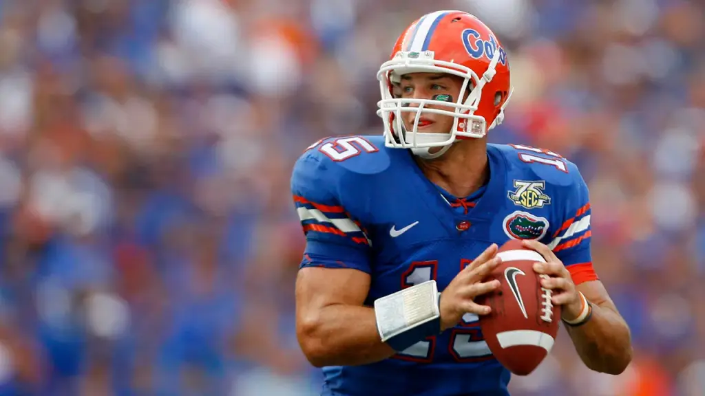 Tim Tebow should be hired as head coach, says former NFL star