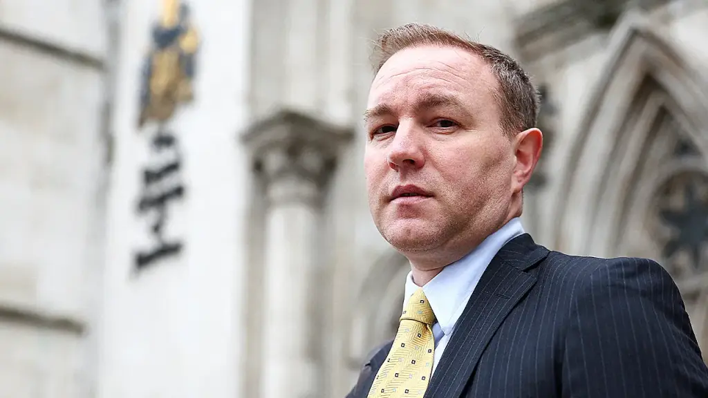 Tom Hayes files lawsuit against UBS for $400 million, claims he is being unfairly blamed in Libor scandal