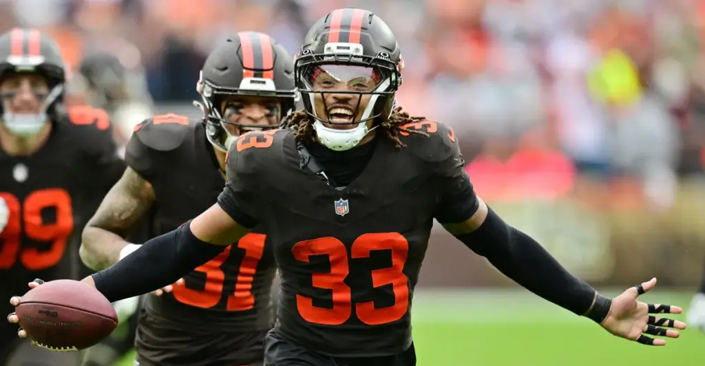 Top fantasy football D/ST waiver wire additions for Week 8