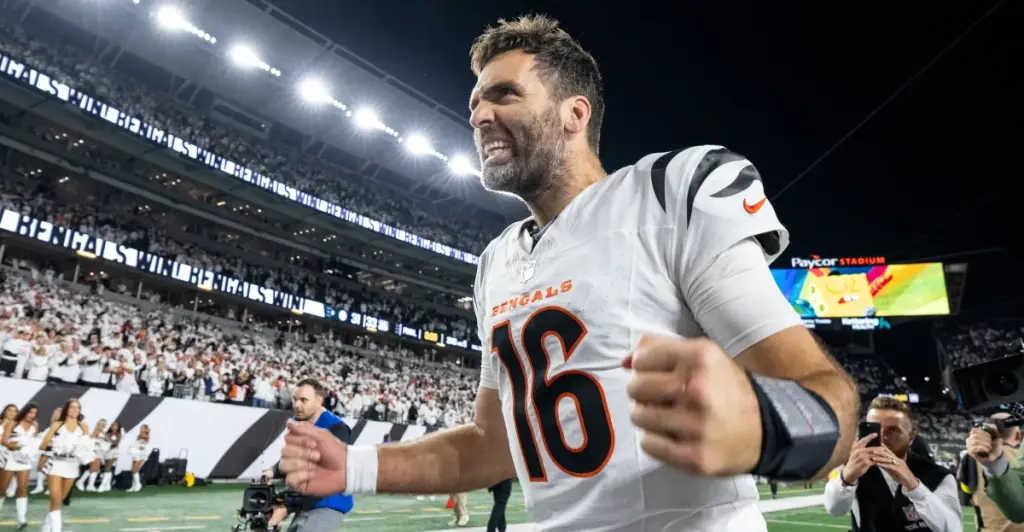 Top quarterback waiver wire pickups for Week 8 in fantasy football