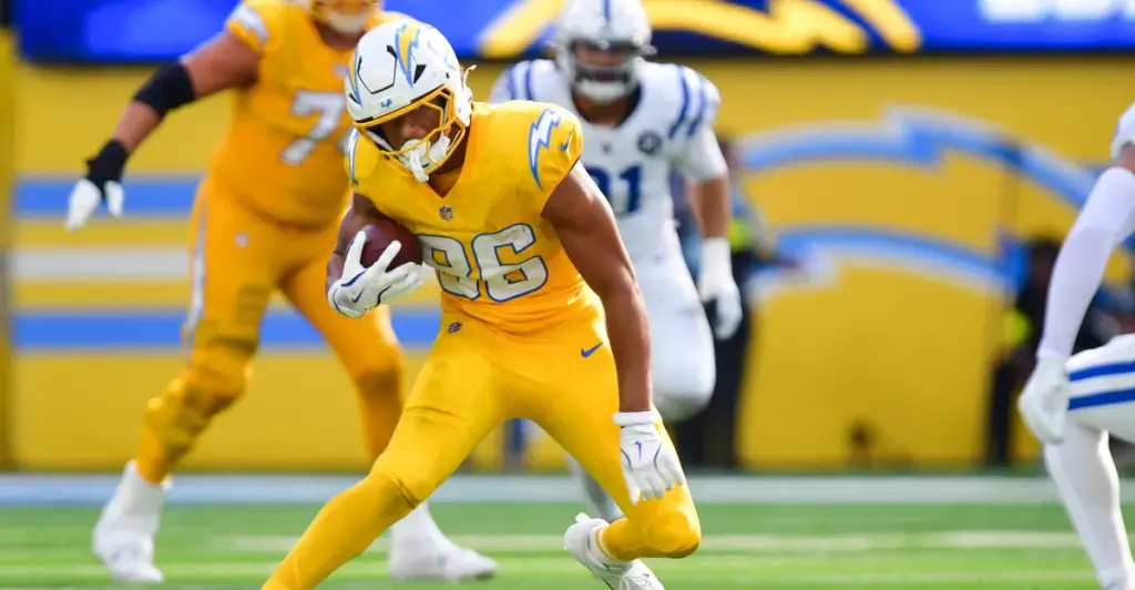 Top tight end waiver wire picks for Week 8 of fantasy football