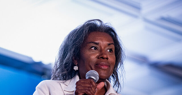 Trump Urges Virginians to Support Winsome Earle-Sears