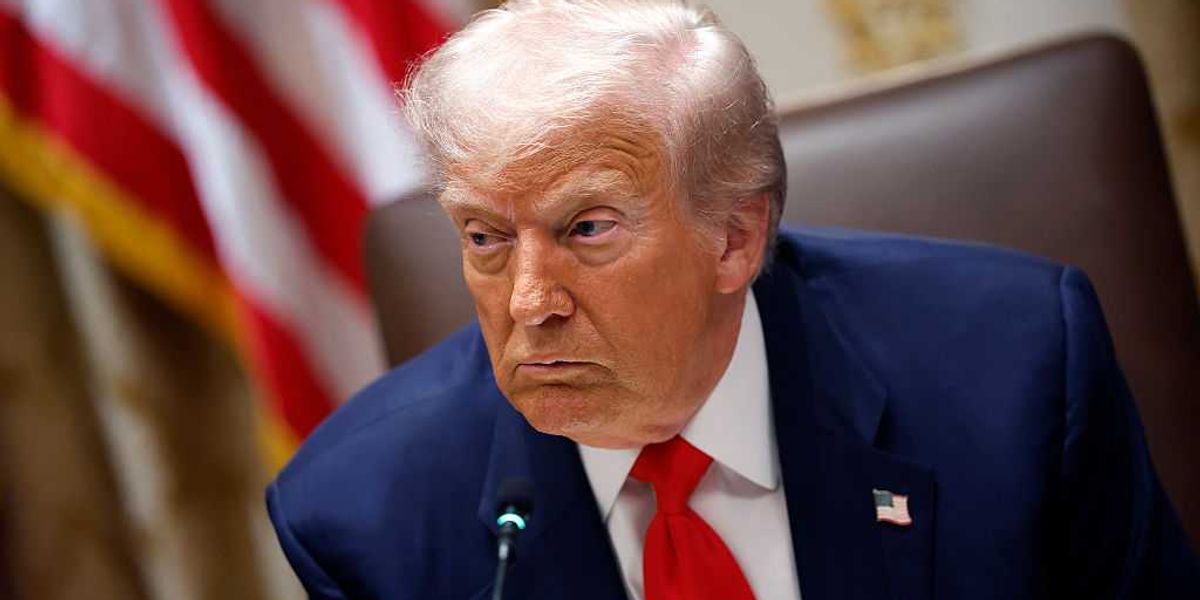 Trump acknowledges approval of secret CIA activities in Venezuela, refuses to comment on possibility of removing Maduro.