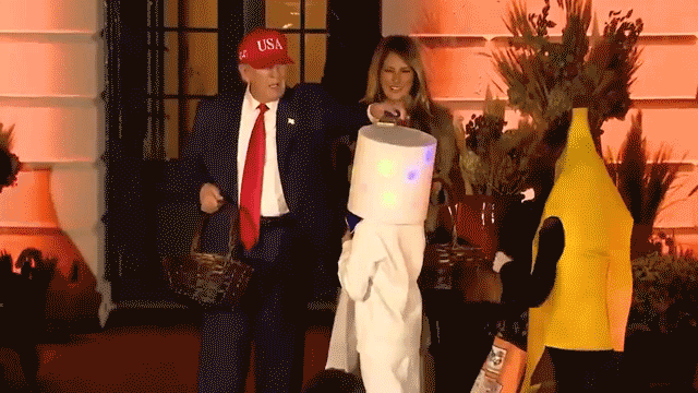 Trump brings back popular candy gesture during his first Halloween return to the White House
