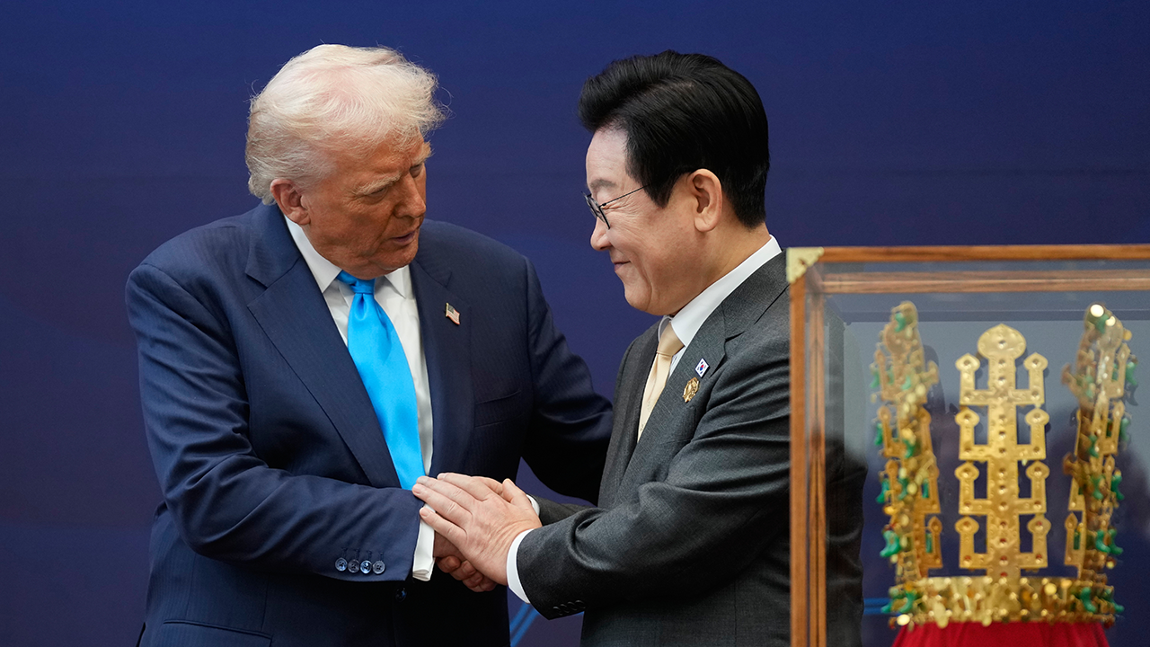 Trump reaches South Korea for important discussions before the APEC summit and additional major news.