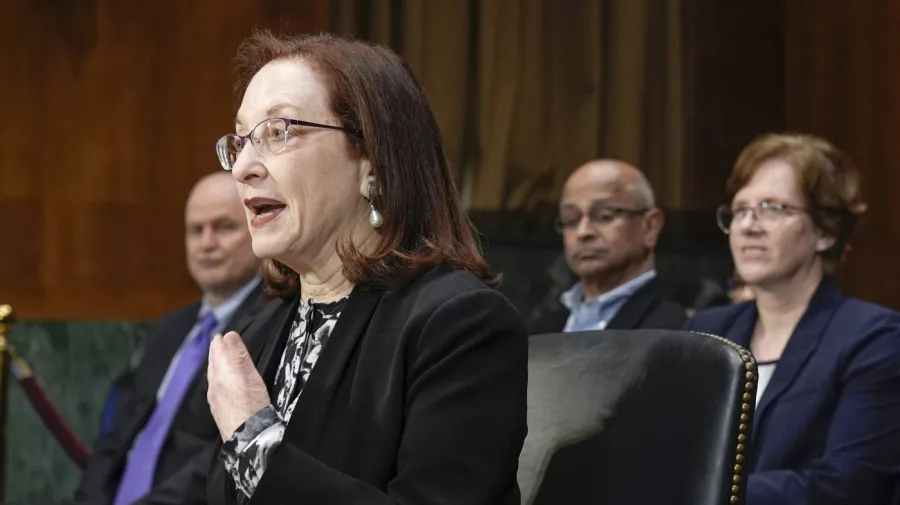 Trump requests the Supreme Court to allow him to reappoint the director of the Copyright Office.