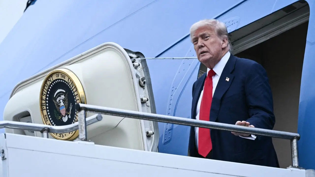 Trump takes small steps on Air Force One after hunting platform discovered close by