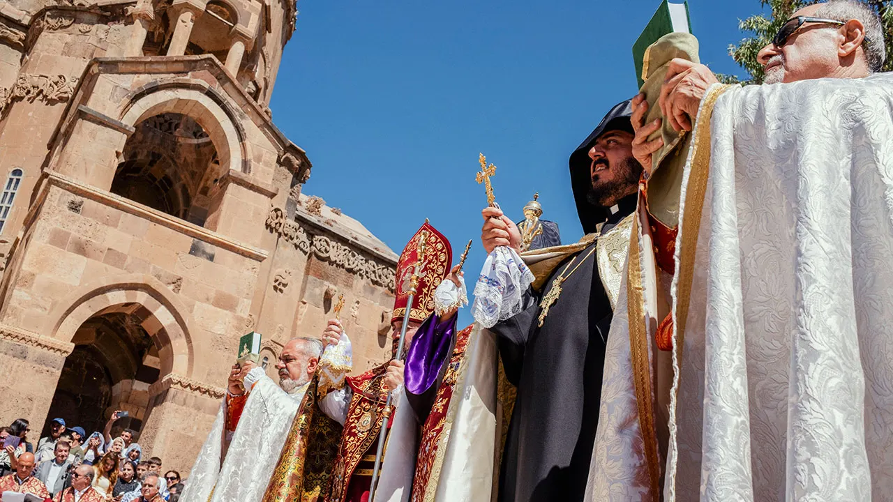 Turkey expels hundreds of Christians citing national security reasons