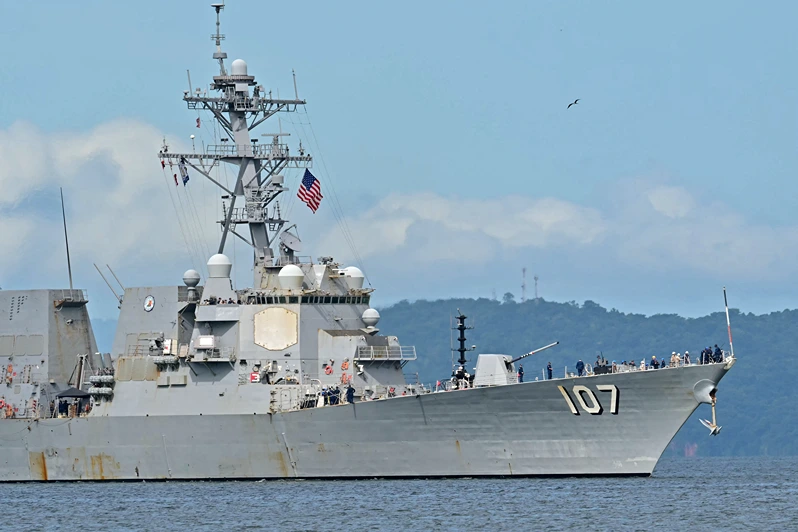 U.S. naval ship arrives in Trinidad and Tobago as U.S. military presence grows near Venezuela