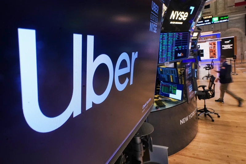 Uber intends to provide self-driving taxi services in San Francisco beginning next year