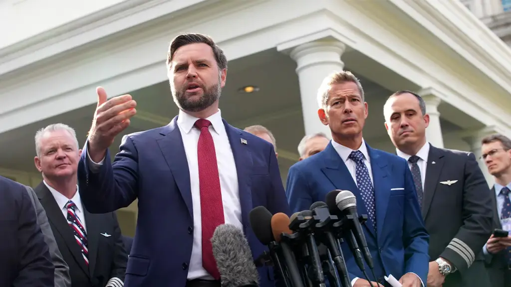 Vance urges 5 Democrats to team up with Republicans to stop the government shutdown