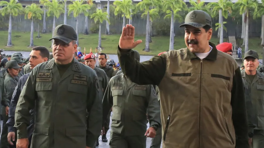 Venezuela: 5 US fighters flying near its coast a national security threat