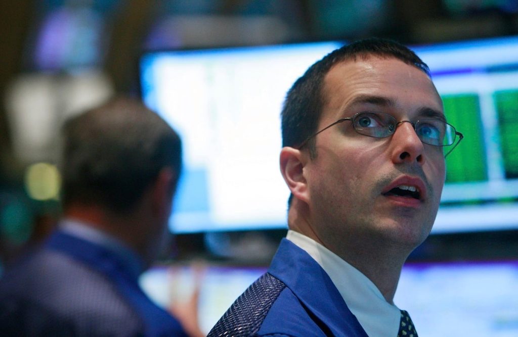 Wall Street Features 10 Stocks Worth a Trillion Dollars: Some Analysts Forecast One Will Rise by 64% in the Coming Year, While Another Is Expected to Plummet by 95%