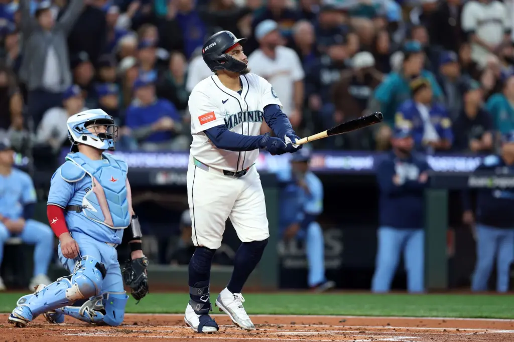 Ways to watch Blue Jays vs. Mariners ALCS Game 5 live at no cost