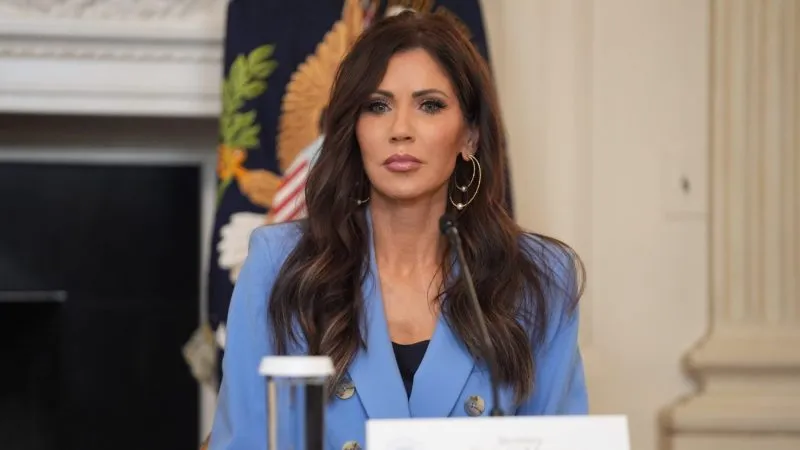 What consequences do federal employees face for breaking the Hatch Act?