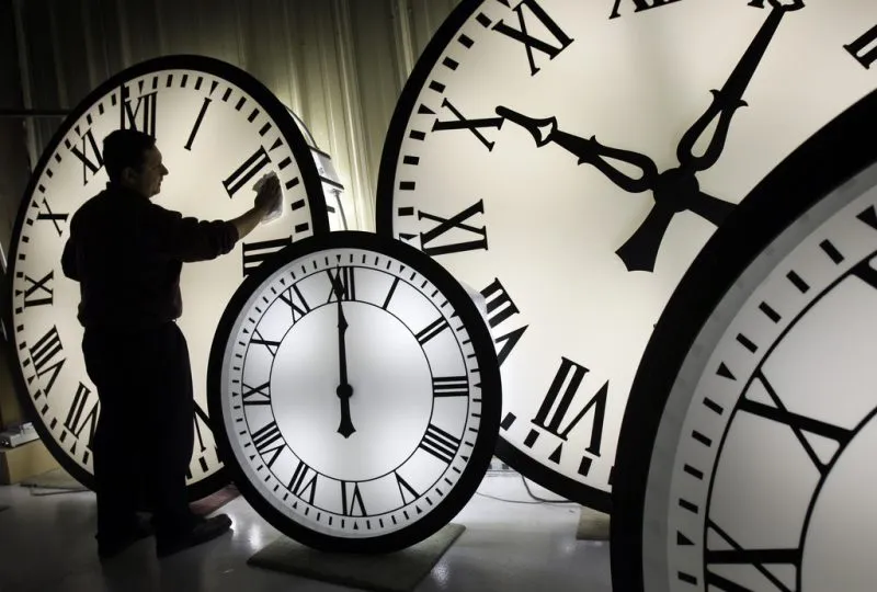 When will we adjust our clocks, and why is daylight saving time finishing earlier this year?