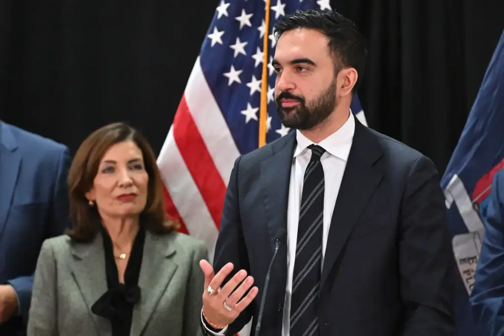 Would Hochul have the courage to remove Mamdani if he harms NYC?