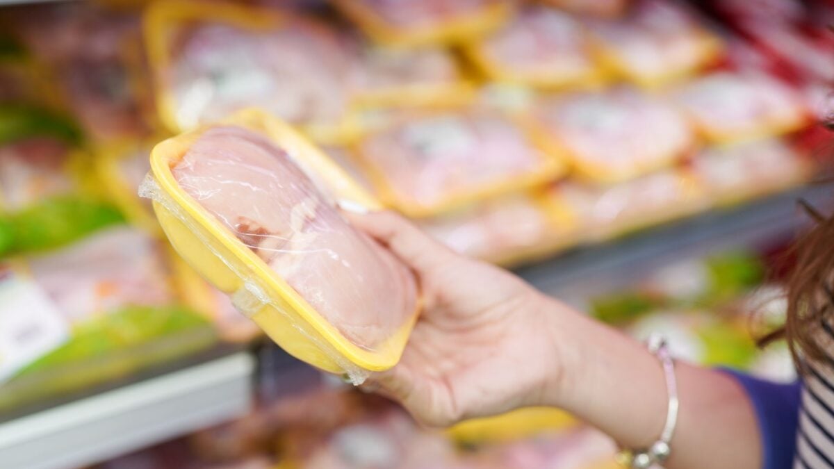 Your Grocery Cart Could Be the Source of UTIs