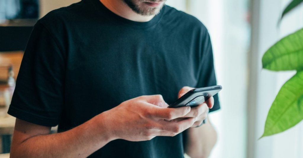 ‘Text With Jesus’ App Becomes Popular Despite Critics Labeling It Blasphemous