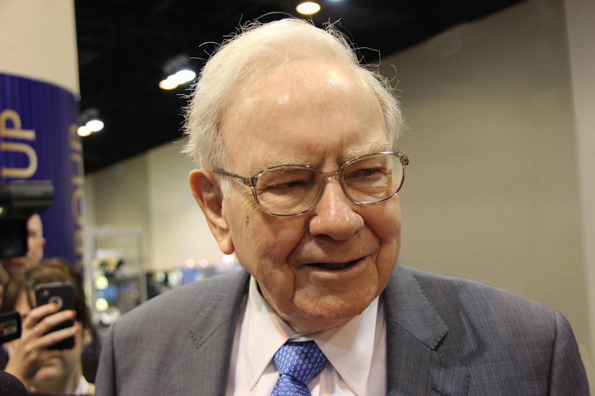 5 Warren Buffett Stocks to Keep Long-Term