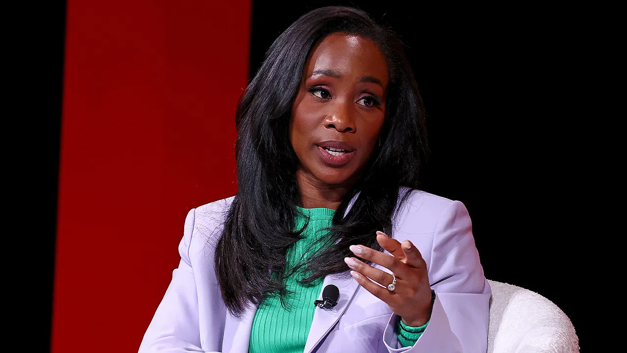 Abby Phillip and Joy Reid talk about conservative information echo chambers