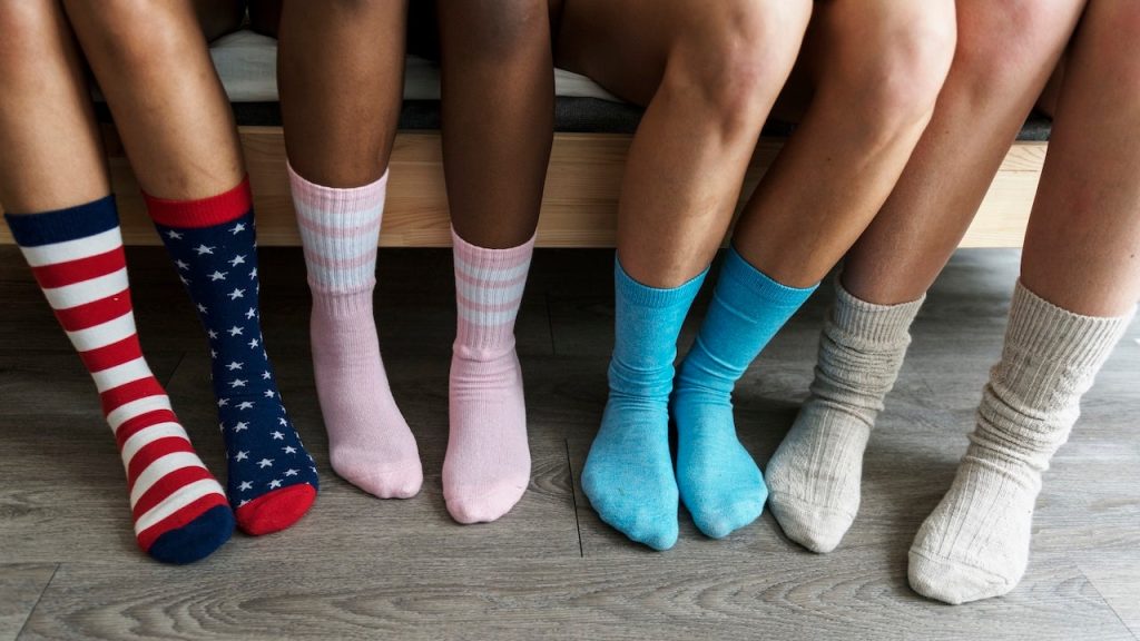 Absolutely, socks are the most comfortable gifts for everyone you know.