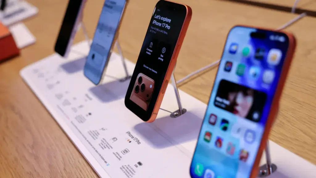 Apple will top smartphone shipments in 2025 for the first time since 2011.