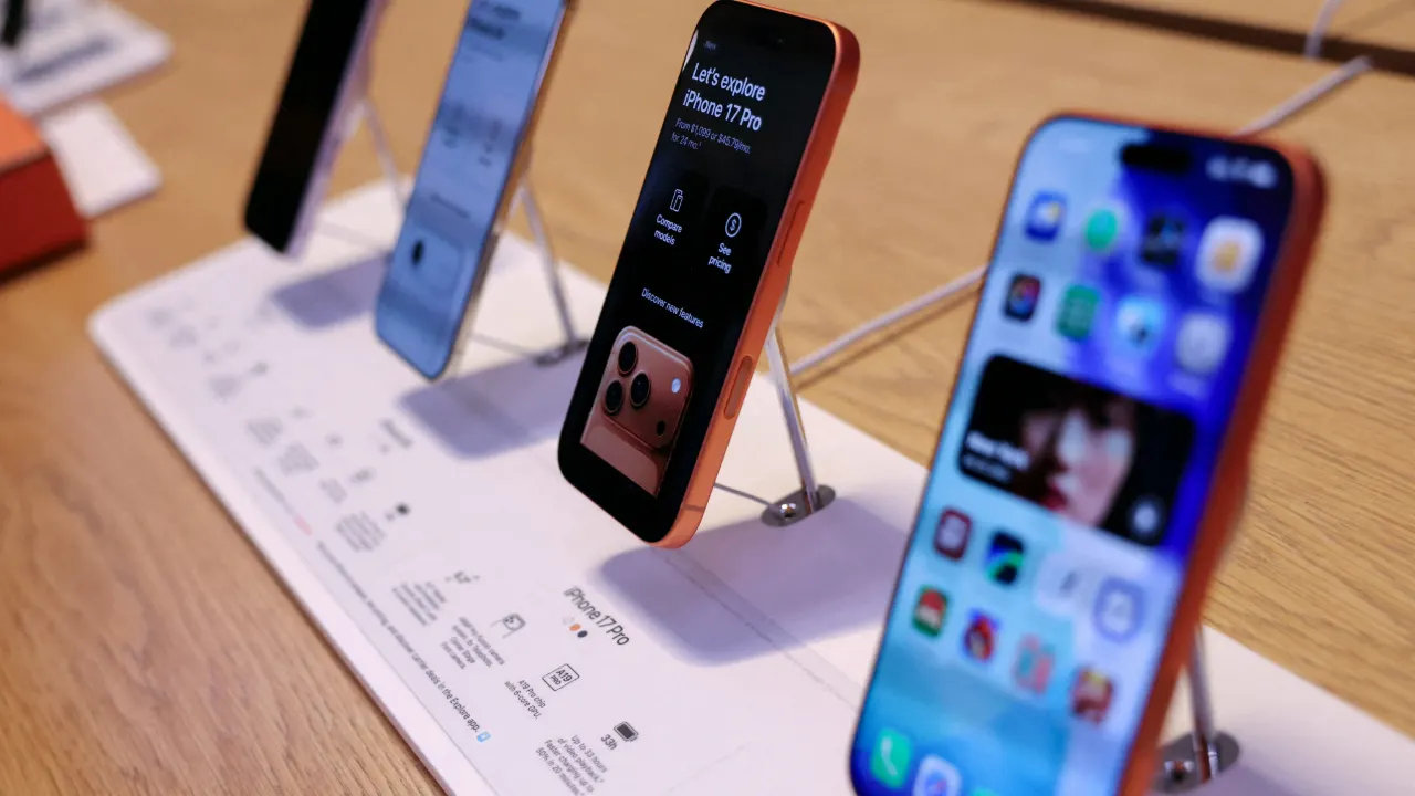 Apple will top smartphone shipments in 2025 for the first time since 2011.