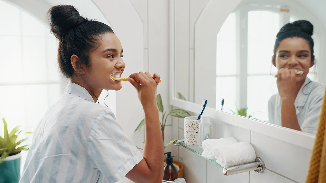 Apples, cheese, and cranberries help protect against cavities from holiday treats