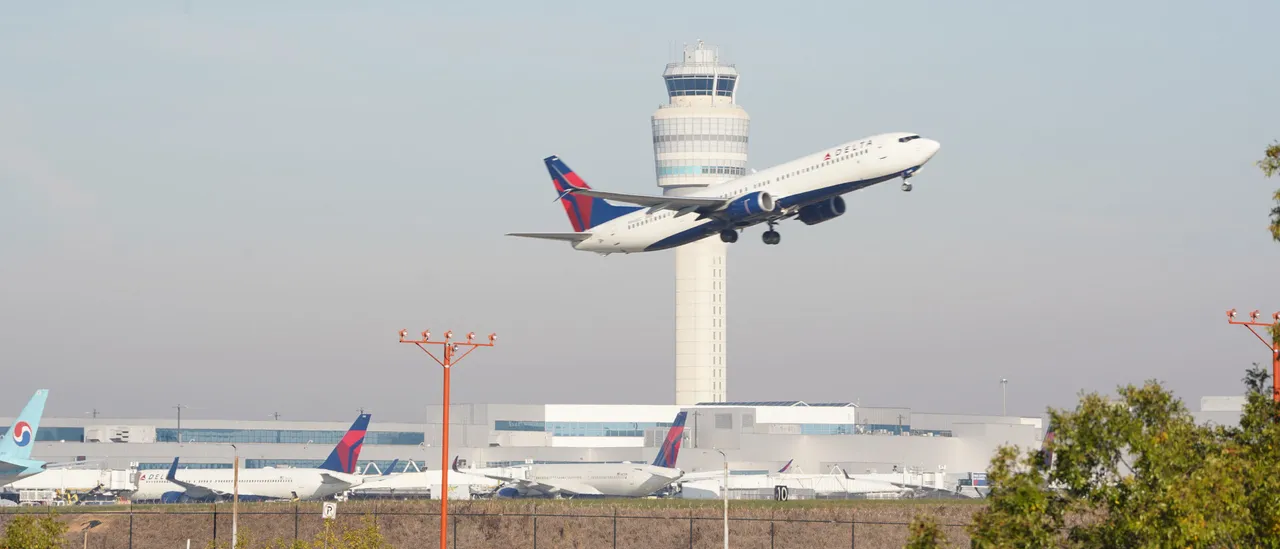 Atlanta International Airport Flight Tower Evacuated Due to Severe Weather Disrupting Thanksgiving Travel