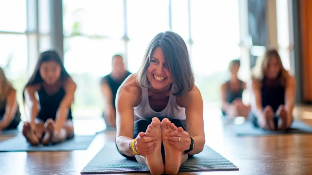 Being active in middle age may reduce the risk of dementia by as much as 45%, research shows