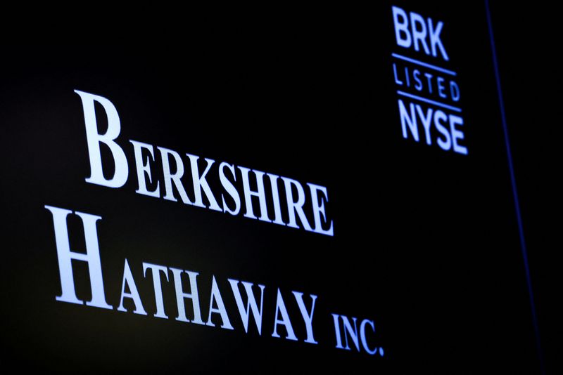 Berkshire's cash reaches a new high as profits grow, indicating caution before Buffett steps down.