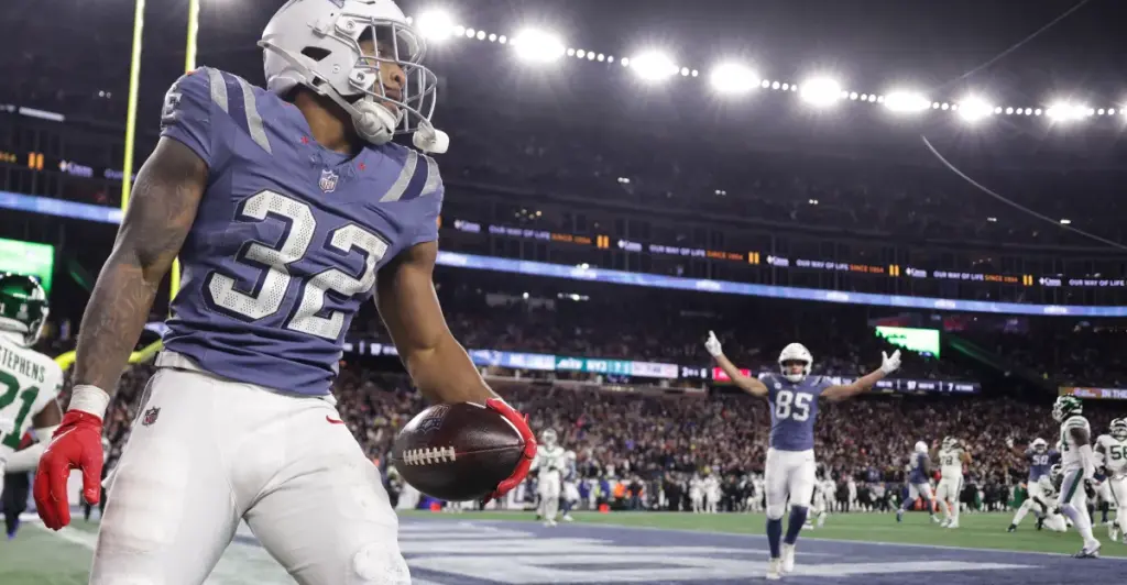 Best 75 fantasy football PPR running backs for Week 12